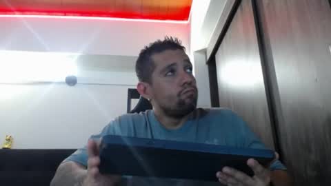     online show from 06-05-26, 06:52