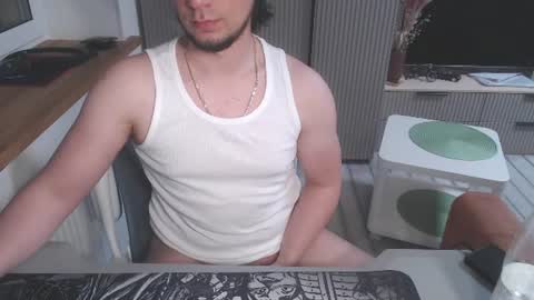 Snapshot of spb78 chatting on 06-15-26, 10:56 Art online show from 06-15-26, 10:56