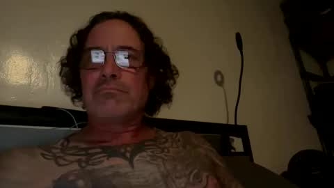 Snapshot of specter1972 chatting on 02-12-26, 01:55 specter1972 online show from 02-12-26, 01:55