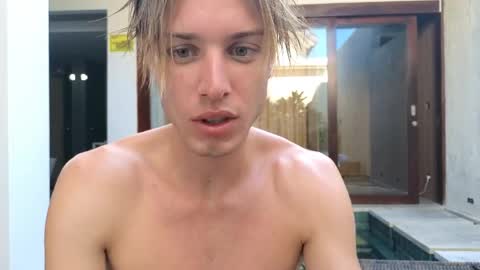 Sasha --  online show from 03-30-26, 12:33