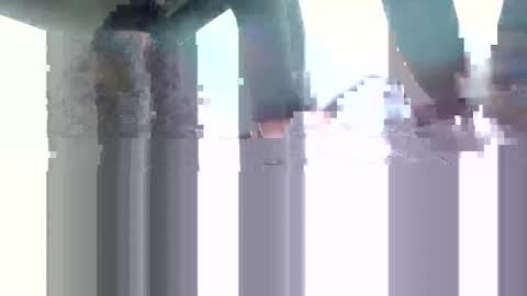 spence6669_tree online show from 12-01-25, 08:03