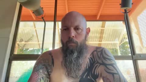 Snapshot of spenderal chatting on 10-06-25, 01:36 Beard Guy online show from 10-06-25, 01:36