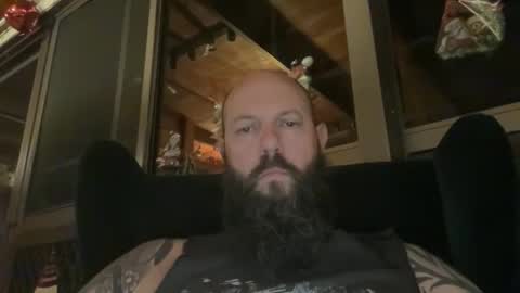 Snapshot of spenderal chatting on 12-05-25, 11:08 Beard Guy online show from 12-05-25, 11:08