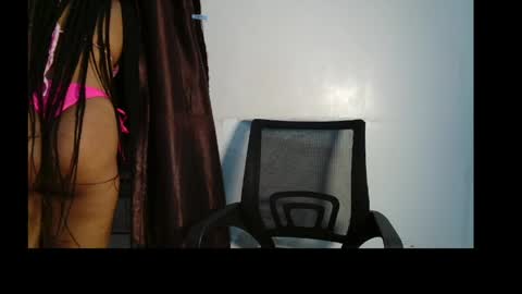 Snapshot of spicy_bless chatting on 05-19-26, 07:42 blessing online show from 05-19-26, 07:42