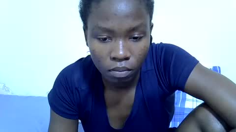 Snapshot of spicy_kittie chatting on 06-18-26, 01:04 Kittle online show from 06-18-26, 01:04