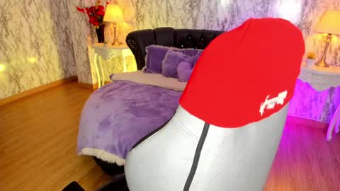 Snapshot of spicyamelia chatting on 01-28-25, 02:53 Amelia GTM-5 817 IG Spicychoco am online show from 01-28-25, 02:53