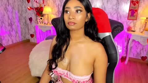 Snapshot of spicyamelia chatting on 02-10-25, 01:22 Amelia GTM-5 817 IG Spicychoco am online show from 02-10-25, 01:22