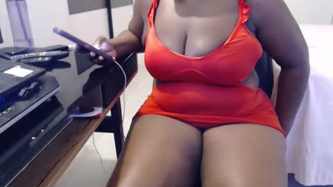 SPICYCHOCSTRAW online show from 05-27-26, 06:27