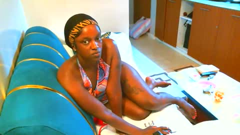 spicygal_ online show from 04-18-26, 07:58