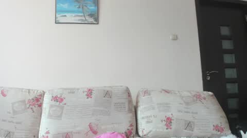 Snapshot of spicygirls chatting on 05-25-26, 09:37 Alicia online show from 05-25-26, 09:37