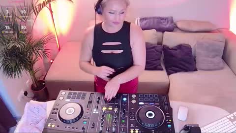 Snapshot of spicymarmelade chatting on 11-08-25, 03:56 Spicy Marmelade more than you expect online show from 11-08-25, 03:56