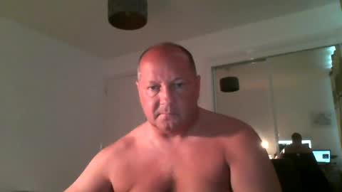 Snapshot of spidey1051a chatting on 06-24-26, 11:31 spidey1051a online show from 06-24-26, 11:31