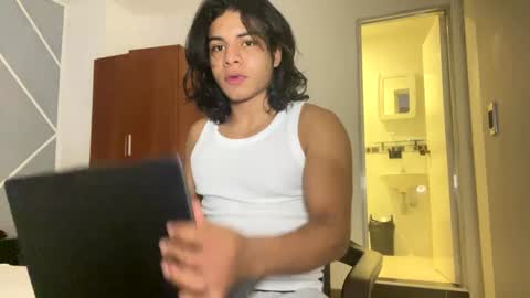 Snapshot of spideychill chatting on 12-05-24, 10:01 spideychill online show from 12-05-24, 10:01