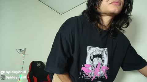 Snapshot of spideychill chatting on 12-11-24, 05:00 spideychill online show from 12-11-24, 05:00