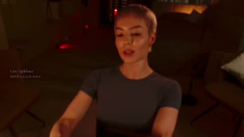 Elizabeth online show from 11-15-25, 03:52