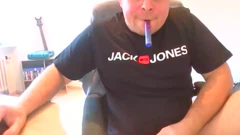 spirit_2706 online show from 04-22-26, 03:57