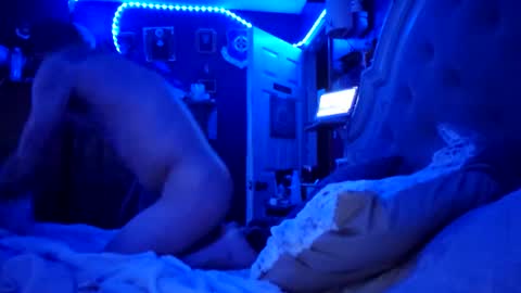 Snapshot of spitface7st907944 chatting on 12-31-24, 01:52 Lil blue devil online show from 12-31-24, 01:52