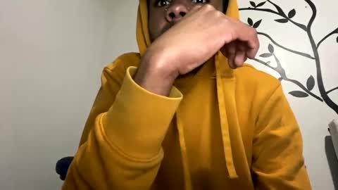 Snapshot of splash516634 chatting on 01-03-25, 05:39 Twitter Toxiceli2 online show from 01-03-25, 05:39