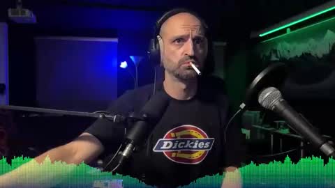 Snapshot of splivke chatting on 10-09-25, 03:26 Splivke online show from 10-09-25, 03:26