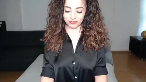 Doll online show from 05-14-26, 08:54