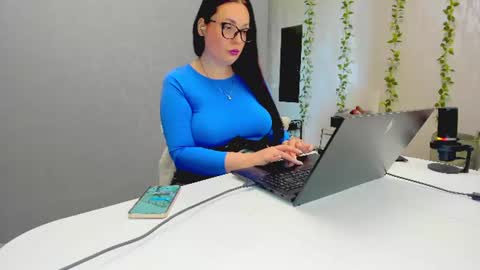 Snapshot of spoiled_lilit chatting on 07-05-26, 03:19 Lilith online show from 07-05-26, 03:19