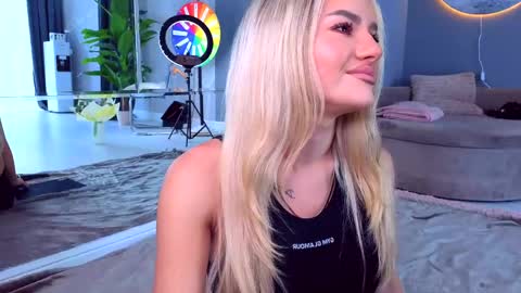 Anna online show from 06-01-26, 10:39