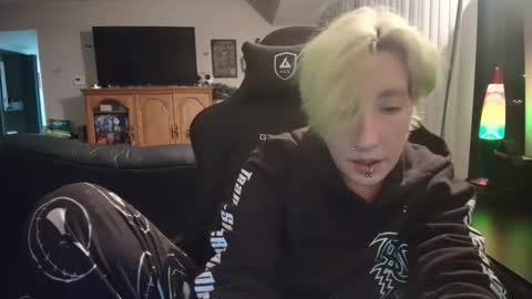 Kova online show from 03-16-26, 01:44