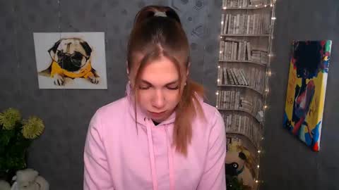 Snapshot of sport_tall_karina chatting on 01-17-25, 08:02 Karina online show from 01-17-25, 08:02