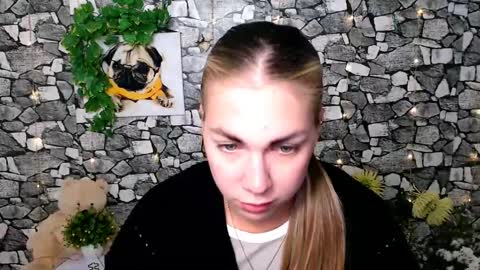 Snapshot of sport_tall_karina chatting on 10-07-25, 09:50 Karina online show from 10-07-25, 09:50