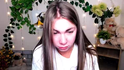 Snapshot of sport_tall_karina chatting on 11-12-25, 10:48 Karina online show from 11-12-25, 10:48