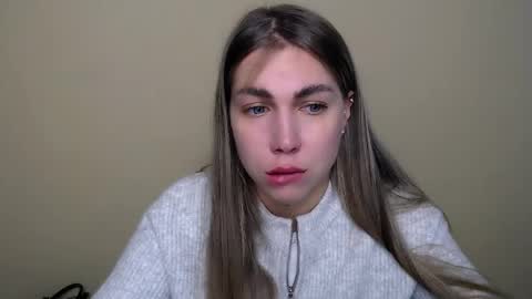 Snapshot of sport_tall_karina chatting on 01-06-26, 09:57 Karina online show from 01-06-26, 09:57