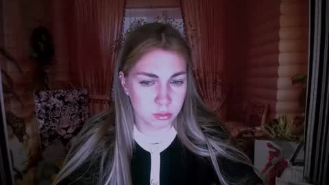 Snapshot of sport_tall_karina chatting on 01-09-26, 08:06 Karina online show from 01-09-26, 08:06