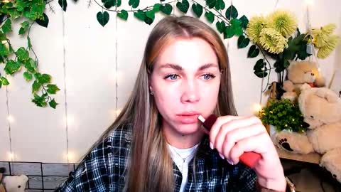 Snapshot of sport_tall_karina chatting on 02-25-26, 10:47 Karina online show from 02-25-26, 10:47