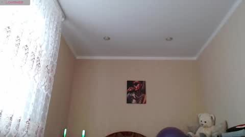 Tips are the best compliment to a woman online show from 09-18-25, 08:16