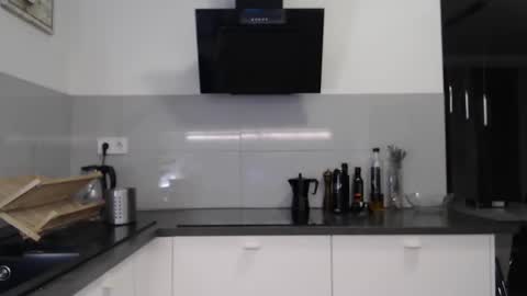 Snapshot of sportybigcock chatting on 12-19-24, 04:57 Peter online show from 12-19-24, 04:57