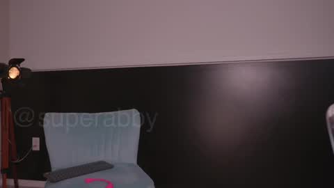 Abby online show from 09-11-25, 03:23