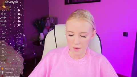 Snapshot of springajara chatting on 11-29-25, 07:55 Vetta online show from 11-29-25, 07:55