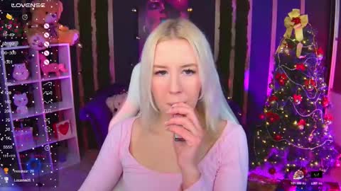 Snapshot of springajara chatting on 12-17-25, 01:06 Vetta online show from 12-17-25, 01:06