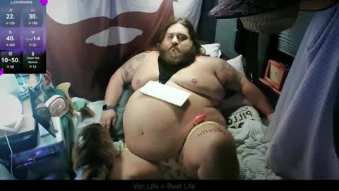 Your Pal Squeaks online show from 12-18-24, 05:59