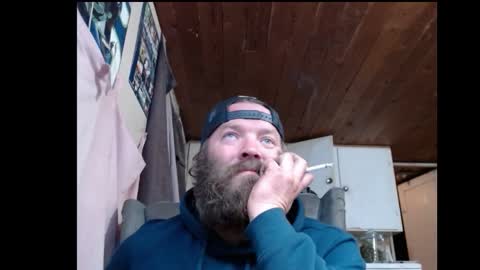 Snapshot of squegly chatting on 11-13-25, 04:50 Bryan online show from 11-13-25, 04:50