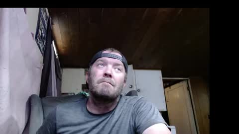 Snapshot of squegly chatting on 05-21-26, 11:56 Bryan online show from 05-21-26, 11:56