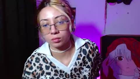 Snapshot of squirt_charlotte chatting on 07-10-26, 02:49 HELLO WELCOME MY NAME IS CHARLOTTE OY A NEW GIRL online show from 07-10-26, 02:49