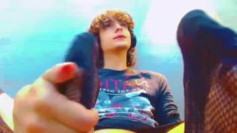 Snapshot of sr_bonnyethan chatting on 09-16-25, 02:18 ethan online show from 09-16-25, 02:18