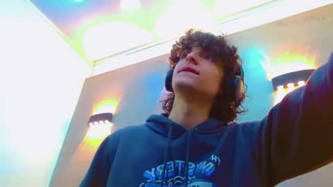 Snapshot of sr_bonnyethan chatting on 09-20-25, 02:07 ethan online show from 09-20-25, 02:07