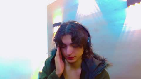 Snapshot of sr_bonnyethan chatting on 09-27-25, 02:22 ethan online show from 09-27-25, 02:22