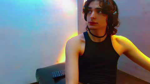 Snapshot of sr_bonnyethan chatting on 10-24-25, 02:02 ethan online show from 10-24-25, 02:02