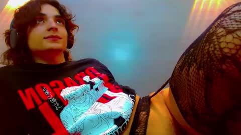 Snapshot of sr_bonnyethan chatting on 10-27-25, 02:21 ethan online show from 10-27-25, 02:21