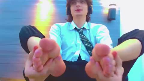 ethan online show from 04-01-26, 01:41