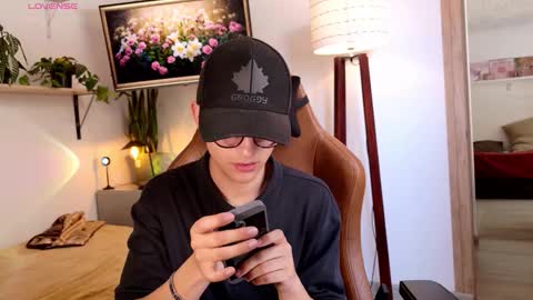 Snapshot of sr_evann chatting on 03-01-26, 02:52 sr_evann online show from 03-01-26, 02:52