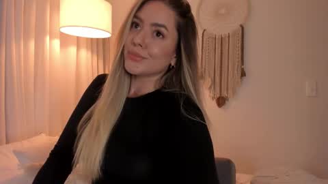 Sophie 3 online show from 03-23-26, 12:14